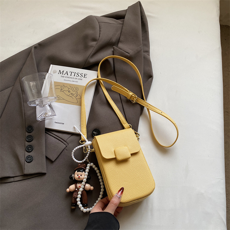 High-End Yellow Mini Crossbody Bag for Women - Vertical Design Phone Bag for Summer 2025 High-End Yellow Mini Crossbody Bag for Women - Vertical Design Phone Bag for Summer 2025
