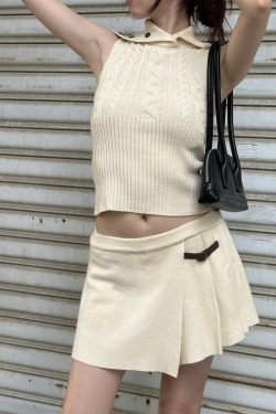 High Neck Slim Knit Vest and Shorts Set - Retro Hot Girl Style for Spring/Summer 2025