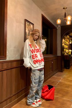 High Street American-Style Ripped Straight Loose Jeans for Men and Women - Fashionable Slim-Fit Wide-Leg Pants