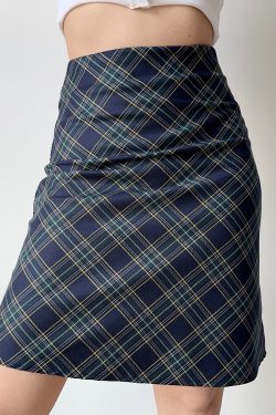 High Waist A-Line Plaid Skirt for Women – Retro College Style Knee-Length Bodycon Skirt in European and American Fashion