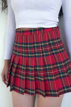 High-Waisted American Retro Plaid Pleated Skirt with Safety Shorts - College Style Fashion for a Slimming Look