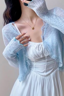 High-Waisted Lace Trim Cardigan for Women - Sensual Summer Sun Protection Top - Lightweight Airy Style for Fresh 90s Y2K Vibes