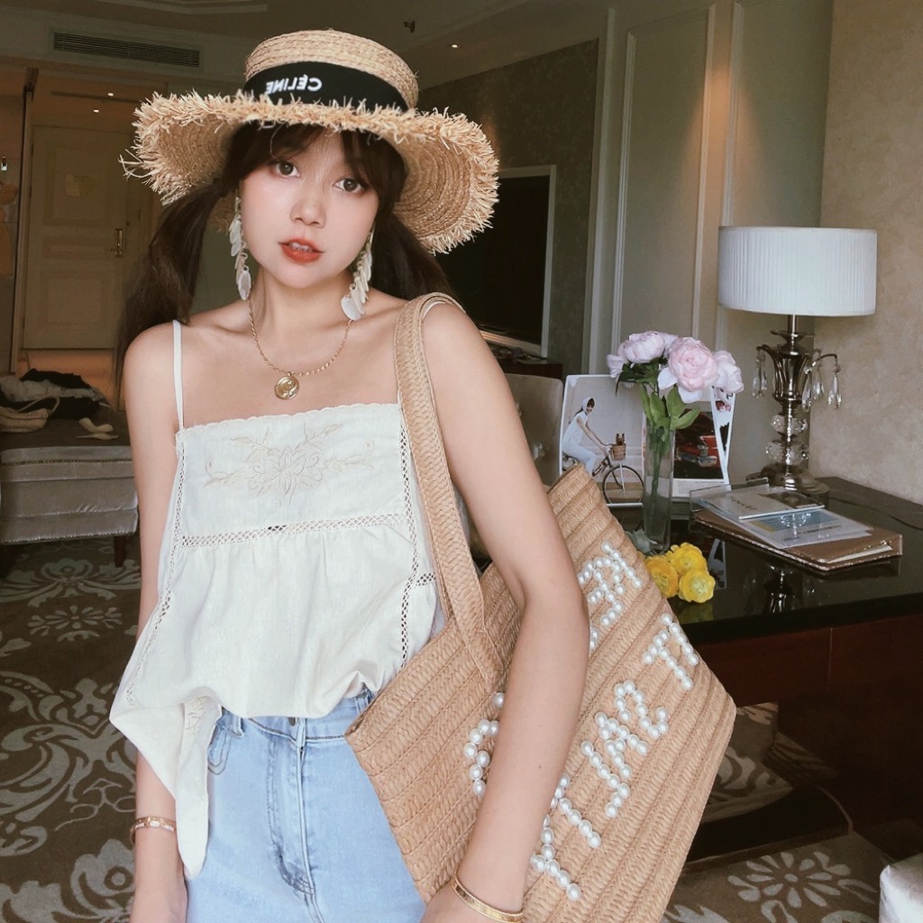 High-Waisted Stretch Denim Shorts for Women - 2024 Spring/Summer American Vintage Hot Pants, Super Versatile Y2K Style High-Waisted Stretch Denim Shorts for Women - 2024 Spring/Summer American Vintage Hot Pants, Super Versatile Y2K Style