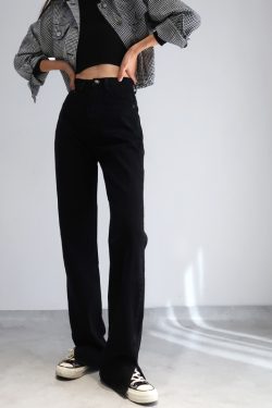 High-Waisted Vintage Wide-Leg Jeans for Women, Distressed with Side Slits, Loose-Fitting, Flattering 90s Style