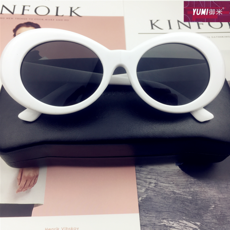 Hip-Hop Style Oval Sunglasses Inspired by Burijie Bridge and G-Dragon – Trendy Alien Glasses for Y2K Fashion Lovers Hip-Hop Style Oval Sunglasses Inspired by Burijie Bridge and G-Dragon – Trendy Alien Glasses for Y2K Fashion Lovers