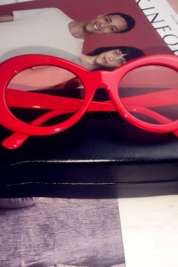 Hip-Hop Style Oval Sunglasses Inspired by Burijie Bridge and G-Dragon – Trendy Alien Glasses for Y2K Fashion Lovers