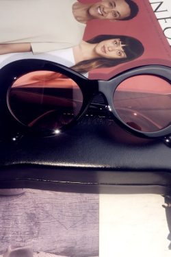 Hip-Hop Style Oval Sunglasses Inspired by Burijie Bridge and G-Dragon – Trendy Alien Glasses for Y2K Fashion Lovers