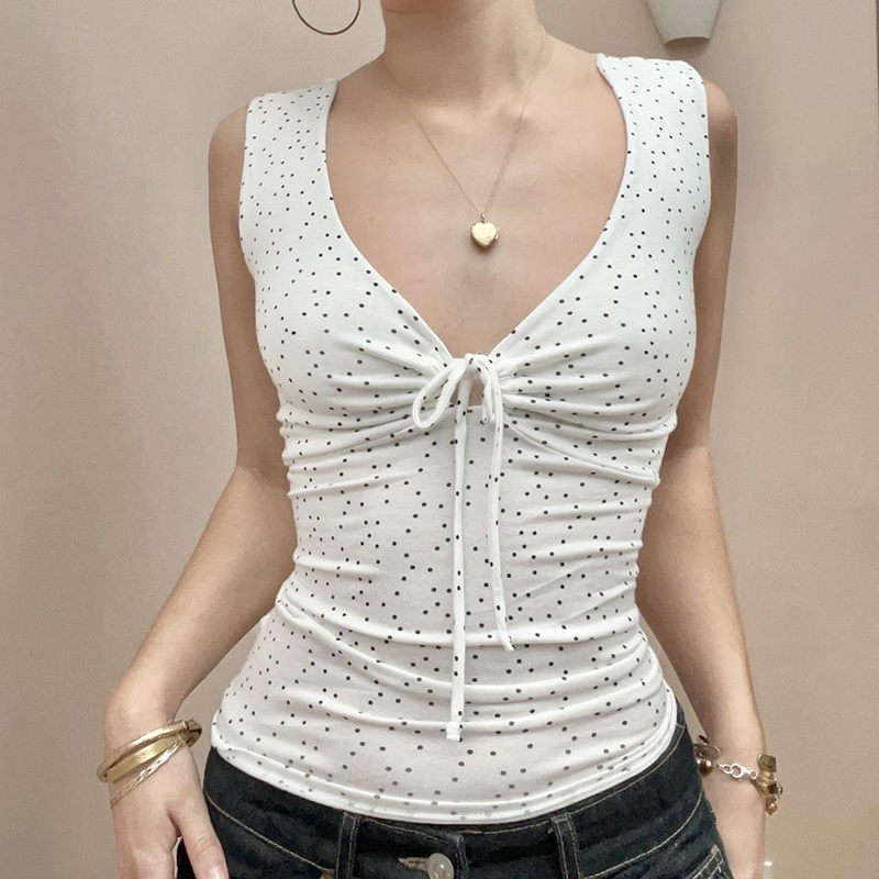 Hot Girl Solid Color Strap Hollow Textured Camisole - Versatile Slim Fit Waist-Defining Top for Y2K and Korean Style Fashion Hot Girl Solid Color Strap Hollow Textured Camisole - Versatile Slim Fit Waist-Defining Top for Y2K and Korean Style Fashion