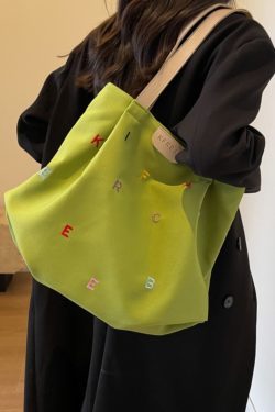 Japanese-Style Large-Capacity Shoulder Bag for Students - Versatile Casual Tote for Class and Commuting