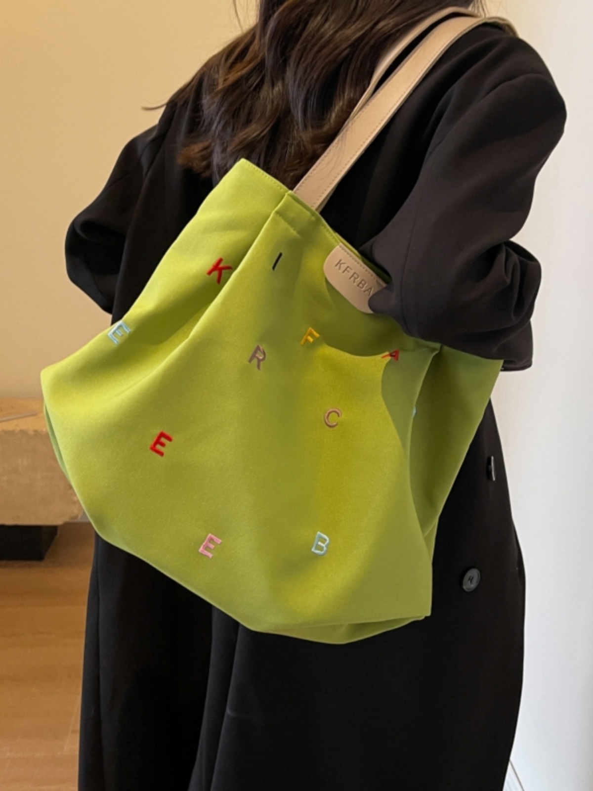 Japanese-Style Large-Capacity Shoulder Bag for Students - Versatile Casual Tote for Class and Commuting Japanese-Style Large-Capacity Shoulder Bag for Students - Versatile Casual Tote for Class and Commuting