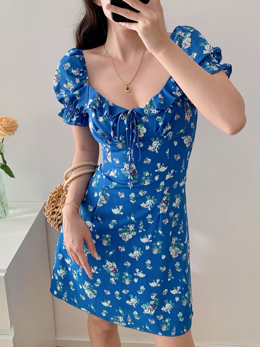 Klein Blue Floral Puff Sleeve Dress - Slim Fit, Waist-Defined, Versatile Vacation Style, Perfect for Summer Outings and 90s Inspired Looks Klein Blue Floral Puff Sleeve Dress - Slim Fit, Waist-Defined, Versatile Vacation Style, Perfect for Summer Outings and 90s Inspired Looks