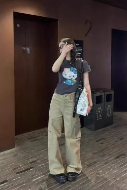 Korean Retro Streetwear Distressed Kitty Cat Print Fitted T-Shirt for Women - Summer Slim Short Sleeves, Waist-Cinching Style