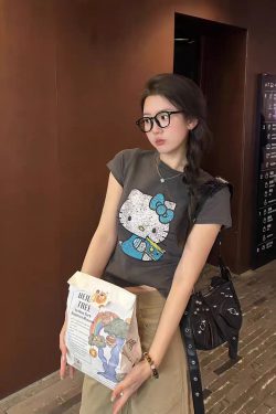 Korean Retro Streetwear Distressed Kitty Cat Print Fitted T-Shirt for Women - Summer Slim Short Sleeves, Waist-Cinching Style