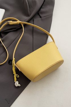 Korean Style Casual Bucket Bag for Women, Trendy INS Shoulder Bag, High-End Spring 2025 Fashion Accessory