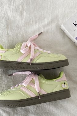 Korean Style Green Apple Training Shoes for Women - 2025 Casual White Sneakers, Versatile A-Gan Board Shoes