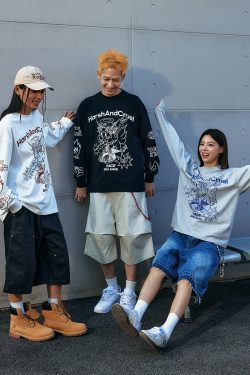 Korean Style Hand-Drawn Graffiti Long Sleeve T-Shirt for Couples, Loose Fit, Lazy Wind Angel Elf Design