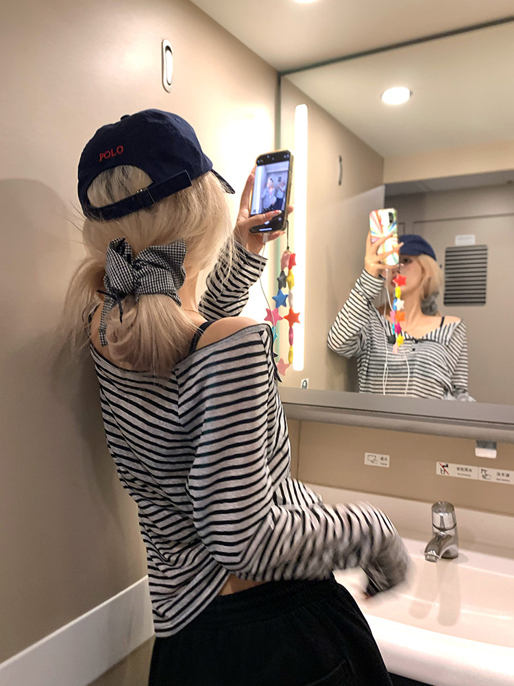 Korean Style High-End Striped Color-Blocking Long Sleeve Top for Women, Slim Fit Sun Protection Shirt for Summer Korean Style High-End Striped Color-Blocking Long Sleeve Top for Women, Slim Fit Sun Protection Shirt for Summer