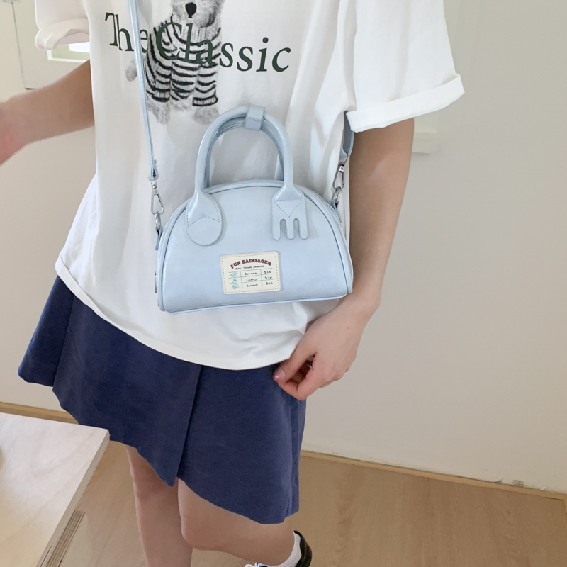 Korean-Style High-End Versatile Handbag for Women - Minimalist Shoulder & Crossbody Bag for Summer 2025 Fashion Korean-Style High-End Versatile Handbag for Women - Minimalist Shoulder & Crossbody Bag for Summer 2025 Fashion