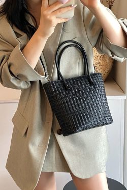 Korean Style High-End Women's Bucket Bag - Versatile Spring/Summer Crossbody Shoulder Handbag 2025 Fashionable Design