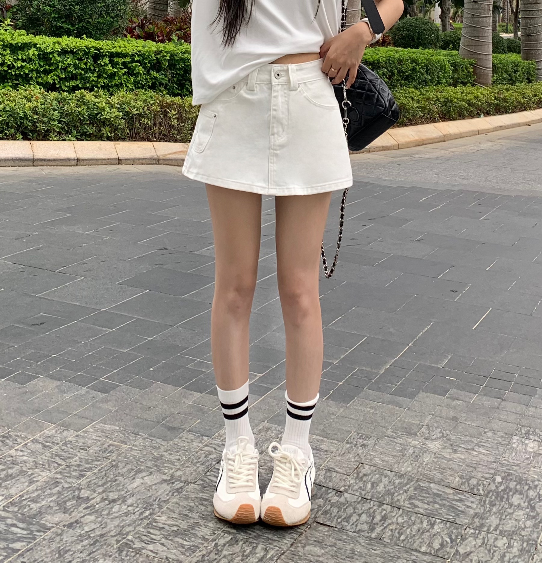 Korean Style High Waist White A-Line Denim Skirt Shorts for Women - Slimming, Versatile Summer Fashion with Pockets Korean Style High Waist White A-Line Denim Skirt Shorts for Women - Slimming, Versatile Summer Fashion with Pockets