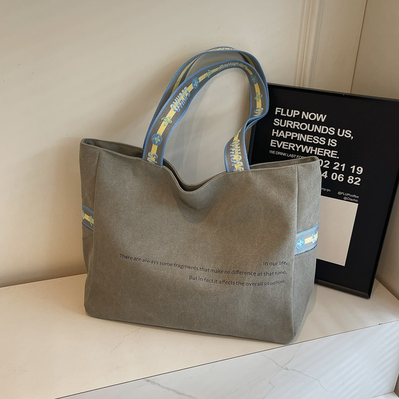 Korean-Style Large Capacity Canvas Tote Bag for Women, 2025 New Model, Perfect for Short Trips and Commuting Korean-Style Large Capacity Canvas Tote Bag for Women, 2025 New Model, Perfect for Short Trips and Commuting
