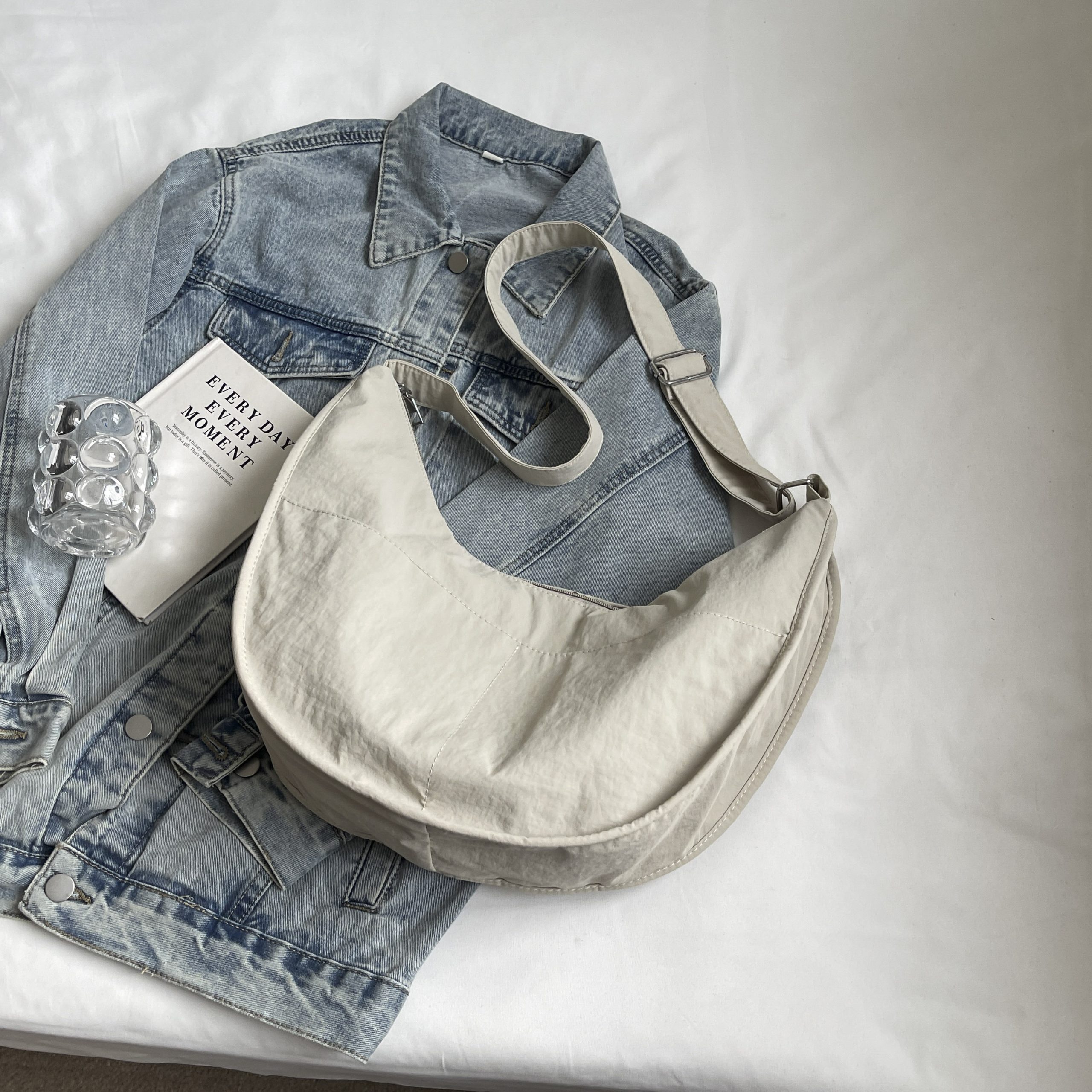 Korean-Style Large Capacity Casual Dumpling Bag for Women, 2025 Summer Versatile Nylon Commuting Shoulder Bag Korean-Style Large Capacity Casual Dumpling Bag for Women, 2025 Summer Versatile Nylon Commuting Shoulder Bag