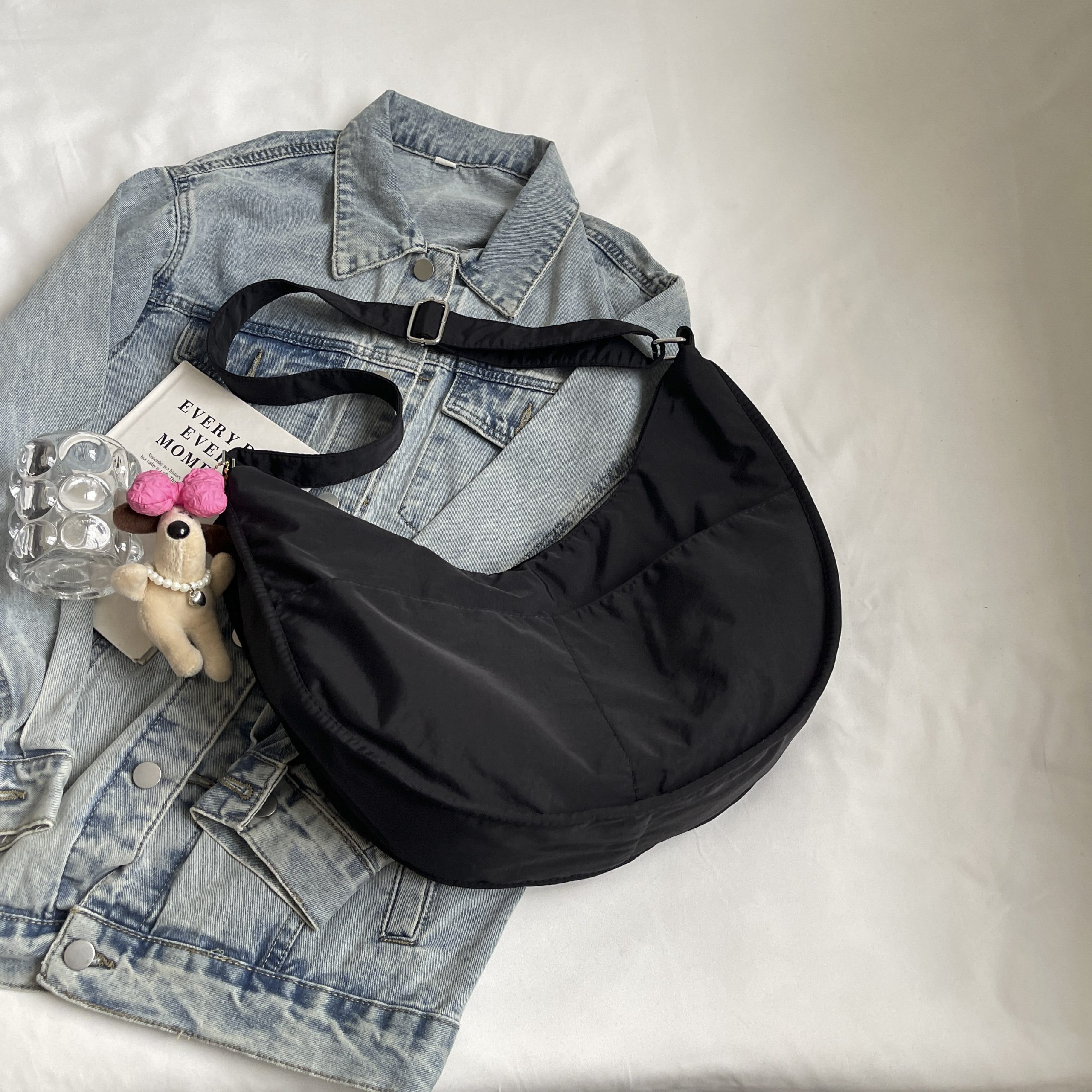 Korean-Style Large Capacity Casual Dumpling Bag for Women, 2025 Summer Versatile Nylon Commuting Shoulder Bag Korean-Style Large Capacity Casual Dumpling Bag for Women, 2025 Summer Versatile Nylon Commuting Shoulder Bag