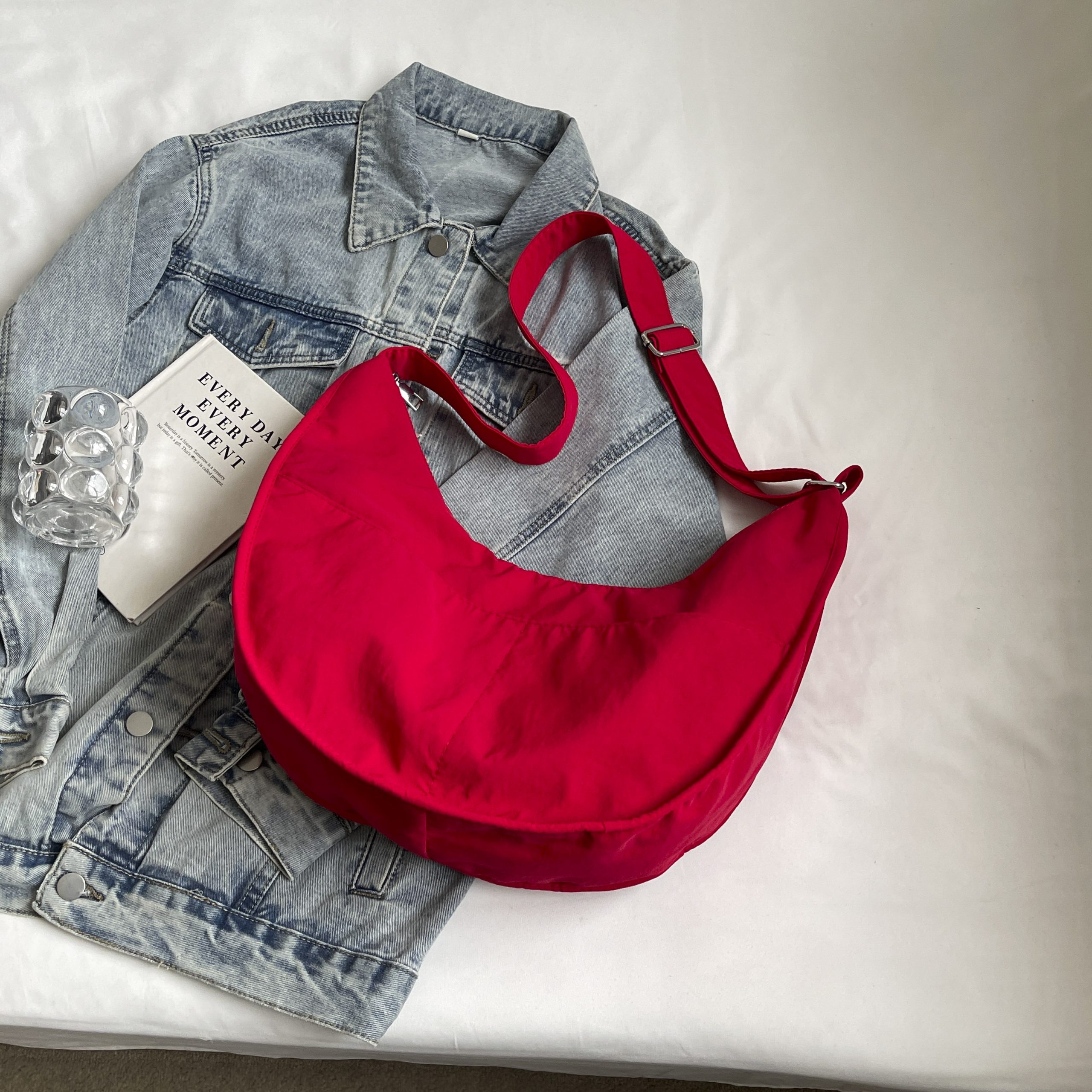 Korean-Style Large Capacity Casual Dumpling Bag for Women, 2025 Summer Versatile Nylon Commuting Shoulder Bag Korean-Style Large Capacity Casual Dumpling Bag for Women, 2025 Summer Versatile Nylon Commuting Shoulder Bag