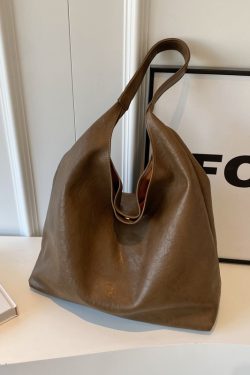 Korean Style Large-Capacity Shoulder Bag for Women - Retro Versatile Tote for Work and Commuting - Autumn Winter 2025 Collection