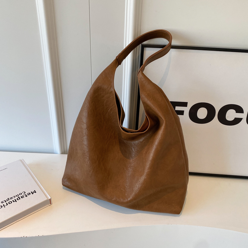 Korean Style Large-Capacity Shoulder Bag for Women - Retro Versatile Tote for Work and Commuting - Autumn Winter 2025 Collection Korean Style Large-Capacity Shoulder Bag for Women - Retro Versatile Tote for Work and Commuting - Autumn Winter 2025 Collection