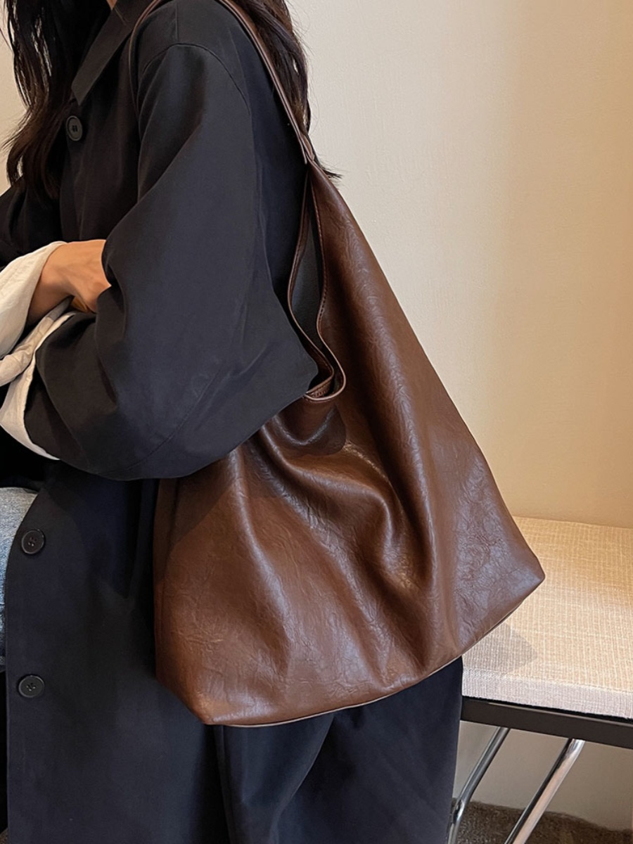 Korean Style Large-Capacity Shoulder Bag for Women - Retro Versatile Tote for Work and Commuting - Autumn Winter 2025 Collection Korean Style Large-Capacity Shoulder Bag for Women - Retro Versatile Tote for Work and Commuting - Autumn Winter 2025 Collection
