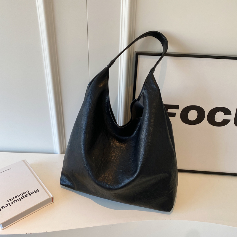 Korean Style Large-Capacity Shoulder Bag for Women - Retro Versatile Tote for Work and Commuting - Autumn Winter 2025 Collection Korean Style Large-Capacity Shoulder Bag for Women - Retro Versatile Tote for Work and Commuting - Autumn Winter 2025 Collection