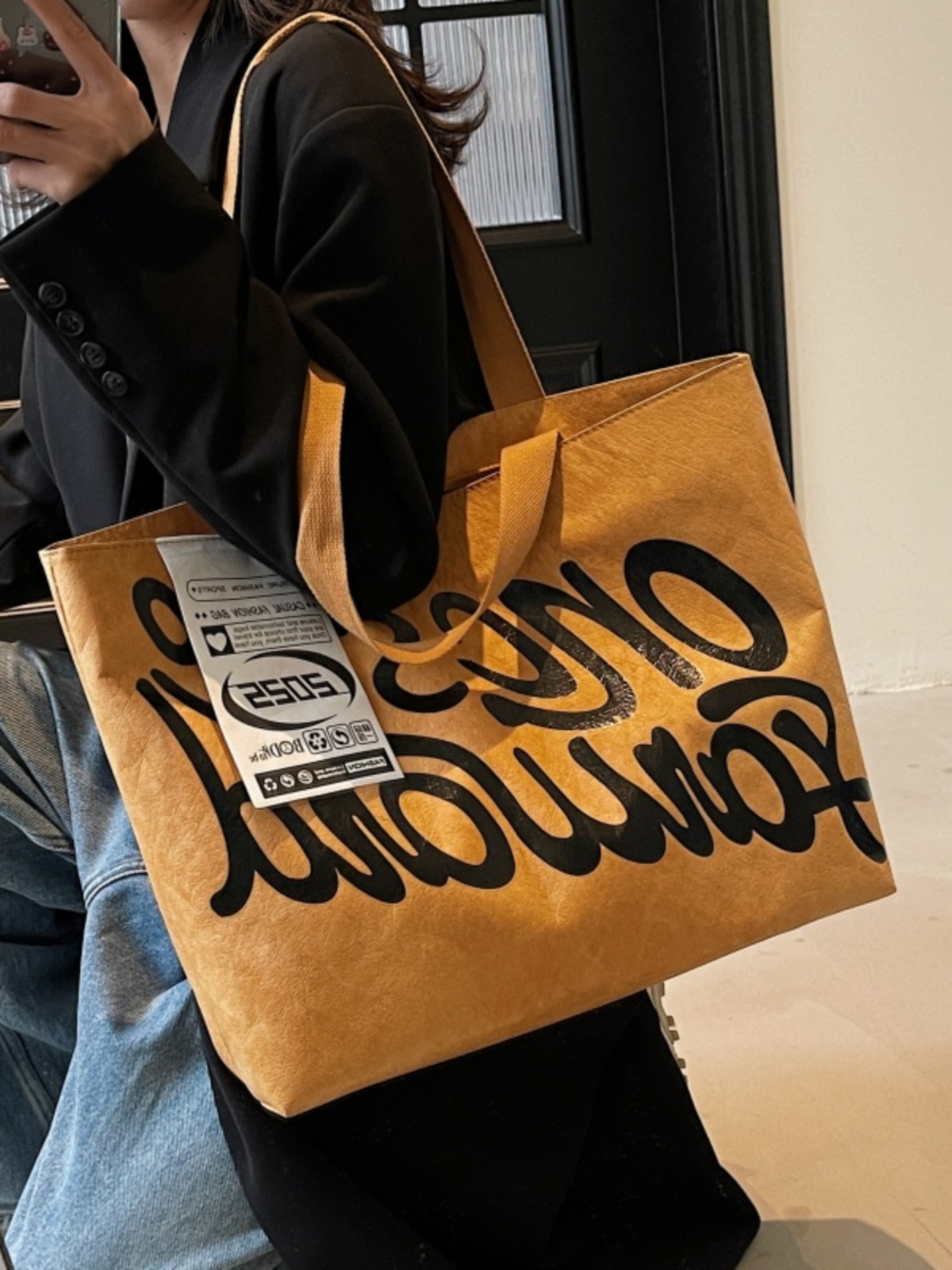 Korean-Style Large Capacity Tote Bag for Women - 2025 DuPont Paper Shoulder Bag for Class and Commuting Korean-Style Large Capacity Tote Bag for Women - 2025 DuPont Paper Shoulder Bag for Class and Commuting