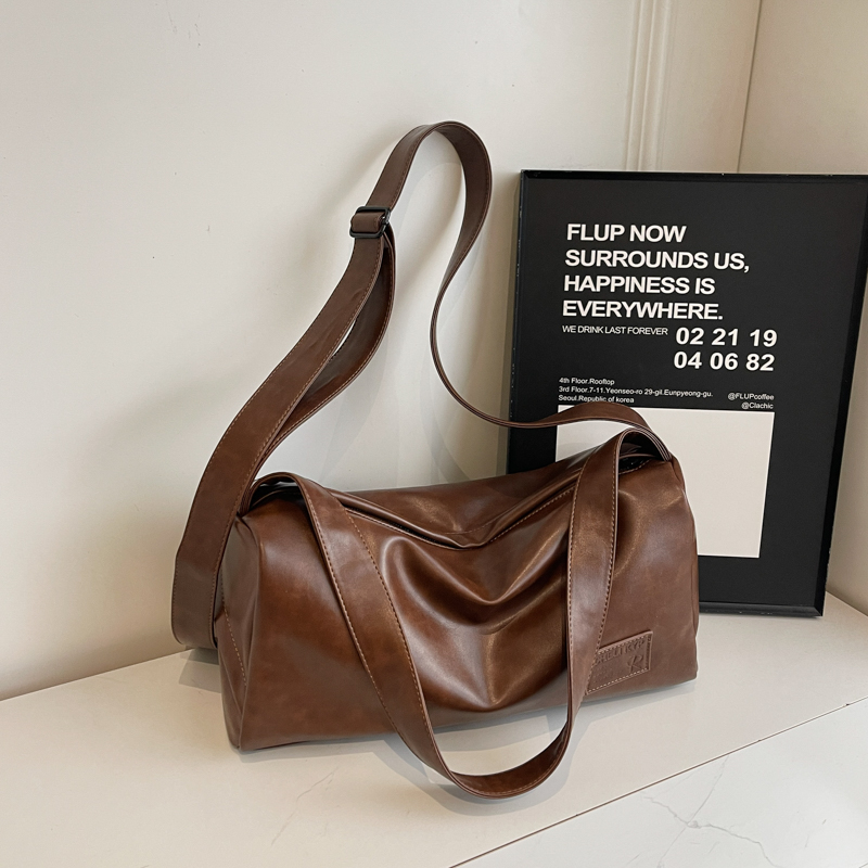 Korean Style Large Capacity Tote Bag for Women - Spring/Summer 2025 Commuter Handbag & Crossbody Travel Bag Korean Style Large Capacity Tote Bag for Women - Spring/Summer 2025 Commuter Handbag & Crossbody Travel Bag