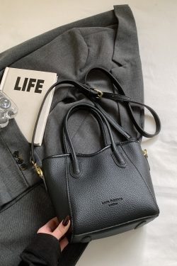 Korean-Style Minimalist Casual Tote Bag for Women - Versatile 2025 Spring Crossbody Bucket Bag