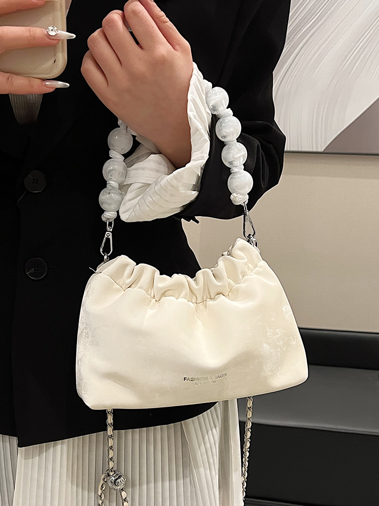 Korean-Style Minimalist Crossbody Bucket Handbag for Women - Versatile Fashionable Design for Commuting - Summer 2025 Collection Korean-Style Minimalist Crossbody Bucket Handbag for Women - Versatile Fashionable Design for Commuting - Summer 2025 Collection