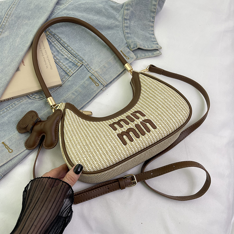 Korean-Style Minimalist Dumpling Bag for Women - Versatile Shoulder Underarm Bag for Work & Commuting, Summer 2025 Fashion Korean-Style Minimalist Dumpling Bag for Women - Versatile Shoulder Underarm Bag for Work & Commuting, Summer 2025 Fashion