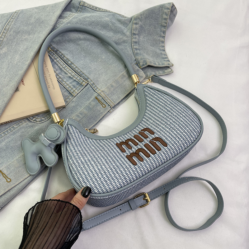 Korean-Style Minimalist Dumpling Bag for Women - Versatile Shoulder Underarm Bag for Work & Commuting, Summer 2025 Fashion Korean-Style Minimalist Dumpling Bag for Women - Versatile Shoulder Underarm Bag for Work & Commuting, Summer 2025 Fashion