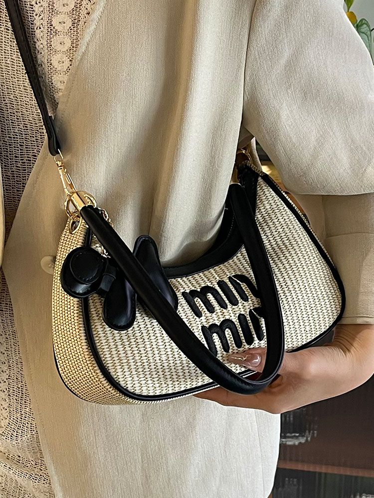 Korean-Style Minimalist Dumpling Bag for Women - Versatile Shoulder Underarm Bag for Work & Commuting, Summer 2025 Fashion Korean-Style Minimalist Dumpling Bag for Women - Versatile Shoulder Underarm Bag for Work & Commuting, Summer 2025 Fashion