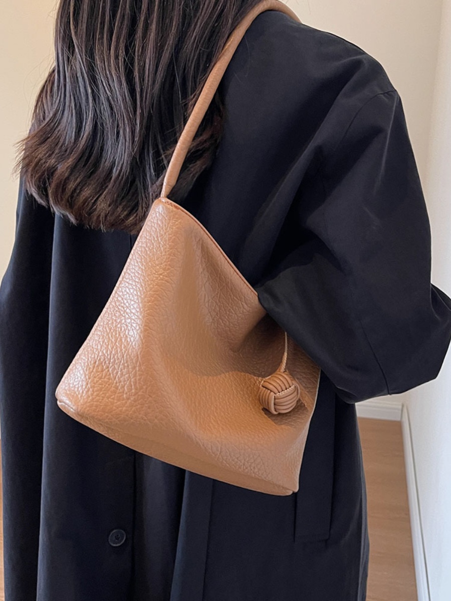 Korean-Style Minimalist Large-Capacity Tote Bag for Women, 2025 Trendy Lychee Pattern Underarm Handbag Korean-Style Minimalist Large-Capacity Tote Bag for Women, 2025 Trendy Lychee Pattern Underarm Handbag
