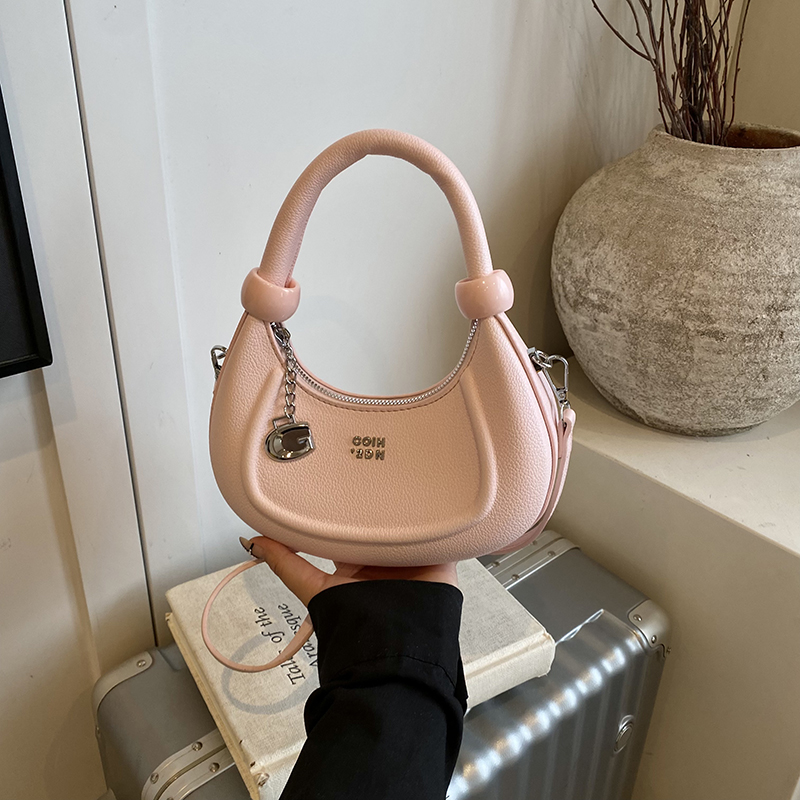 Korean-Style Minimalist Retro Handbag for Women - 2025 Summer Versatile Crossbody Dumpling Bag Korean-Style Minimalist Retro Handbag for Women - 2025 Summer Versatile Crossbody Dumpling Bag