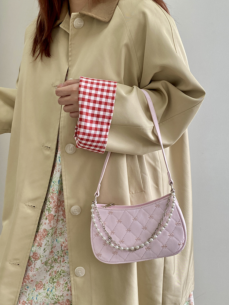 Korean-Style Pink Chain Underarm Crossbody Bag for Women - Trendy Small Shoulder Bag with Niche Design for 2025 Korean-Style Pink Chain Underarm Crossbody Bag for Women - Trendy Small Shoulder Bag with Niche Design for 2025