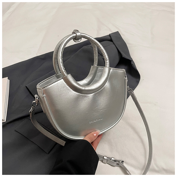 Korean-Style Pink Half-Moon Handbag for Women - Trendy 2025 Fashionable Crossbody Shoulder Bag Korean-Style Pink Half-Moon Handbag for Women - Trendy 2025 Fashionable Crossbody Shoulder Bag