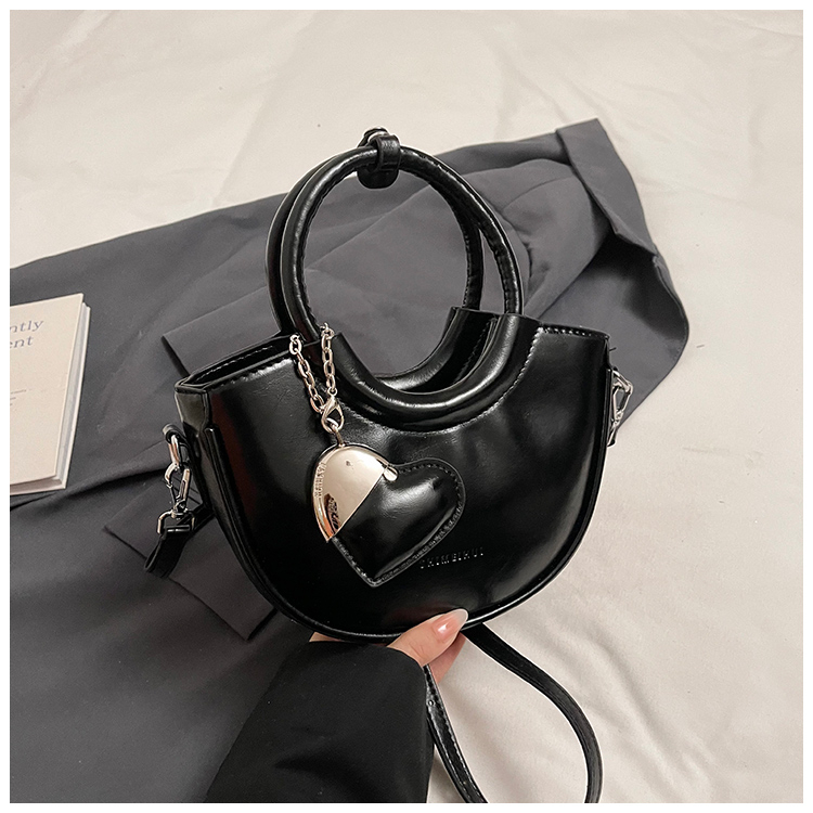 Korean-Style Pink Half-Moon Handbag for Women - Trendy 2025 Fashionable Crossbody Shoulder Bag Korean-Style Pink Half-Moon Handbag for Women - Trendy 2025 Fashionable Crossbody Shoulder Bag