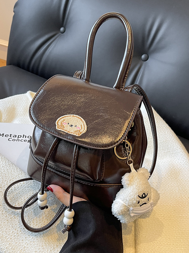 Korean Style Retro Fashion Backpack - High-End Niche Crossbody Bag for Spring/Summer 2025 Korean Style Retro Fashion Backpack - High-End Niche Crossbody Bag for Spring/Summer 2025