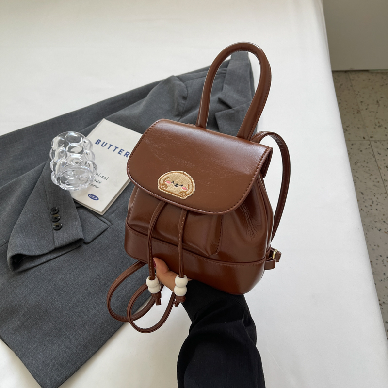 Korean Style Retro Fashion Backpack - High-End Niche Crossbody Bag for Spring/Summer 2025 Korean Style Retro Fashion Backpack - High-End Niche Crossbody Bag for Spring/Summer 2025