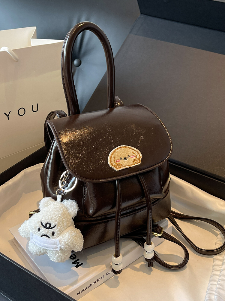 Korean Style Retro Fashion Backpack - High-End Niche Crossbody Bag for Spring/Summer 2025 Korean Style Retro Fashion Backpack - High-End Niche Crossbody Bag for Spring/Summer 2025