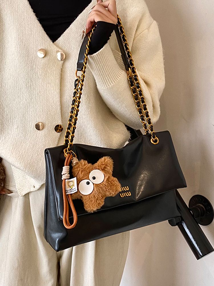 Korean-Style Retro Oil Wax Leather Shoulder Bag for Women - High-Quality Commuter Fashion for Autumn/Winter 2025 Korean-Style Retro Oil Wax Leather Shoulder Bag for Women - High-Quality Commuter Fashion for Autumn/Winter 2025