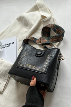 Korean Style Retro Wide Shoulder Strap Crossbody Bag for Women - Versatile Spring/Summer 2025 High-End Bucket Bag