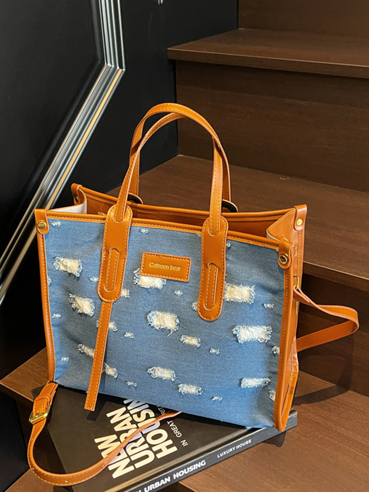 Korean-Style Ripped Denim Tote Bag for Women - Large Capacity Shoulder Crossbody Bag for Commuting - 2025 Fashion Trend Korean-Style Ripped Denim Tote Bag for Women - Large Capacity Shoulder Crossbody Bag for Commuting - 2025 Fashion Trend